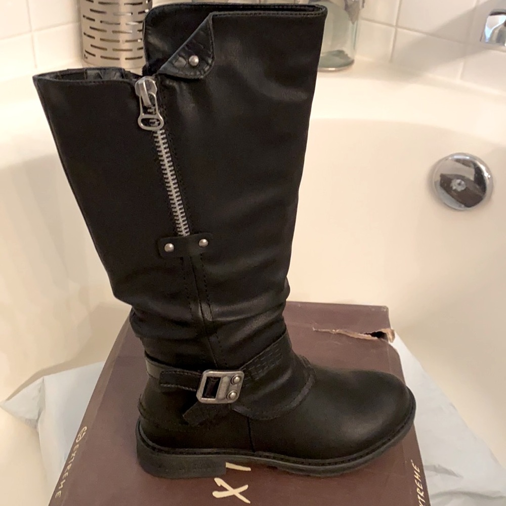Great Knee high boots